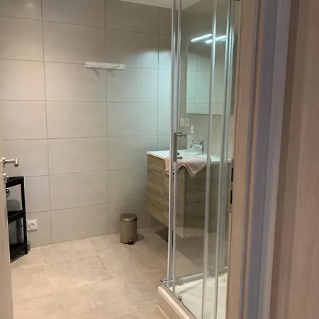 Soleil Du Matin Et Parking Gratuit アパート